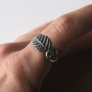Fiddlehead fern ring